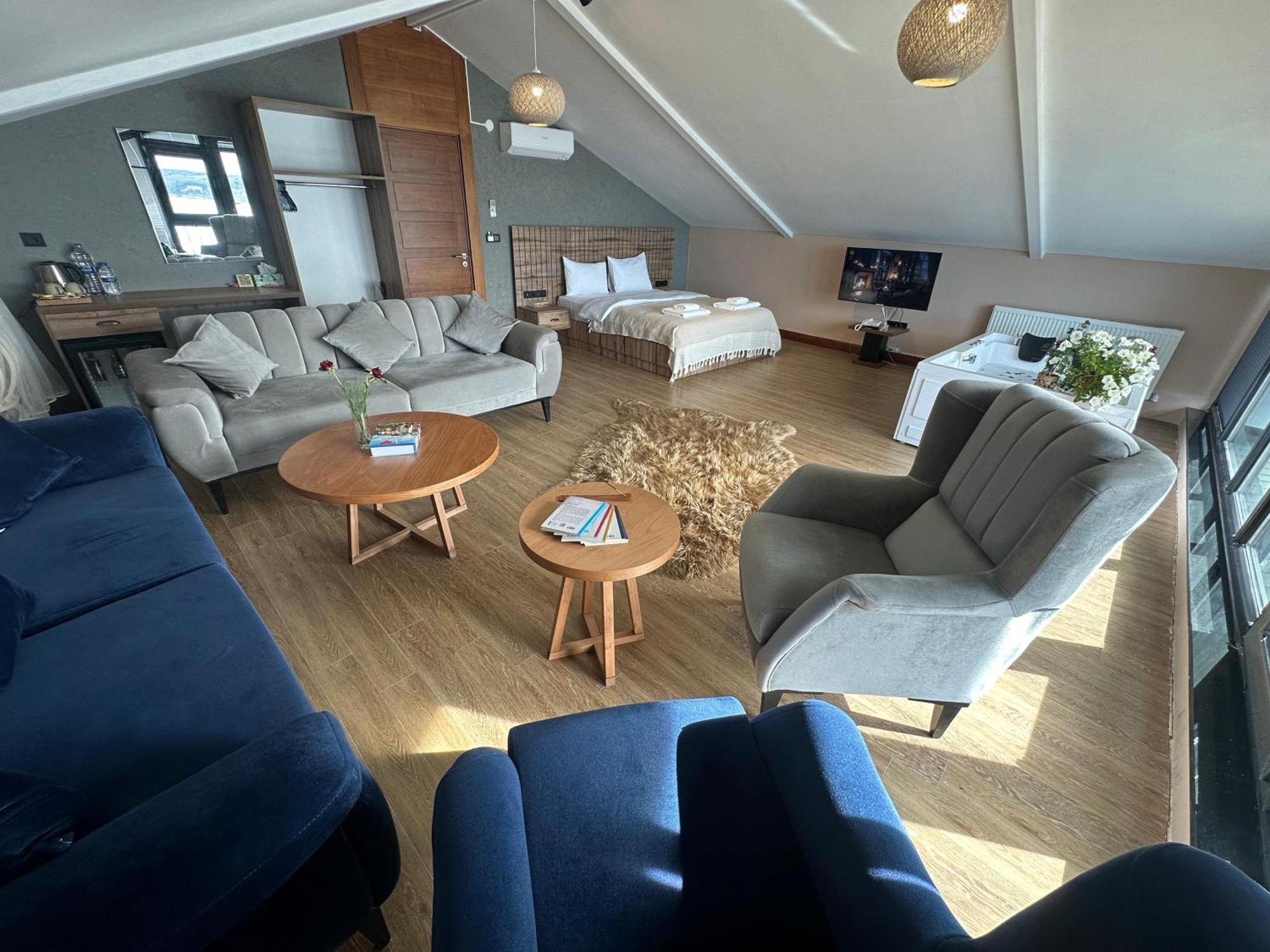 Marina Fener Hotel Istanbul Airport Karaburun  エクステリア 写真