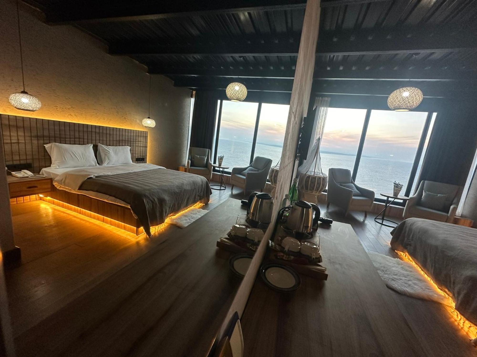 Marina Fener Hotel Istanbul Airport Karaburun  エクステリア 写真